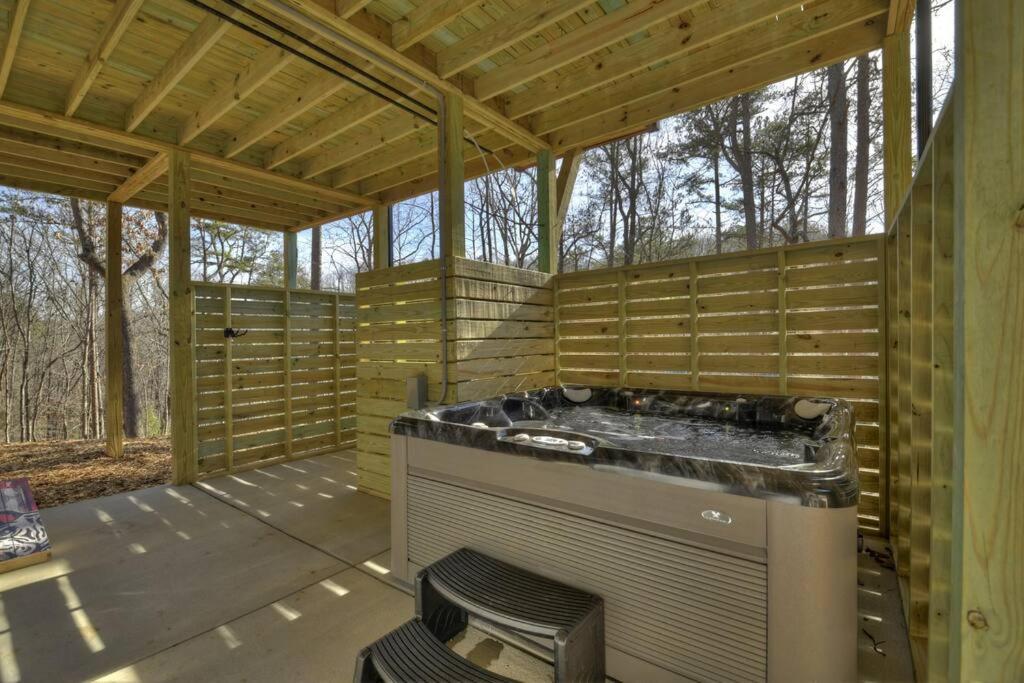 Vila Rosewood Retreat - Hot Tub Fire Pit Pool Table Blue Ridge Exteriér fotografie