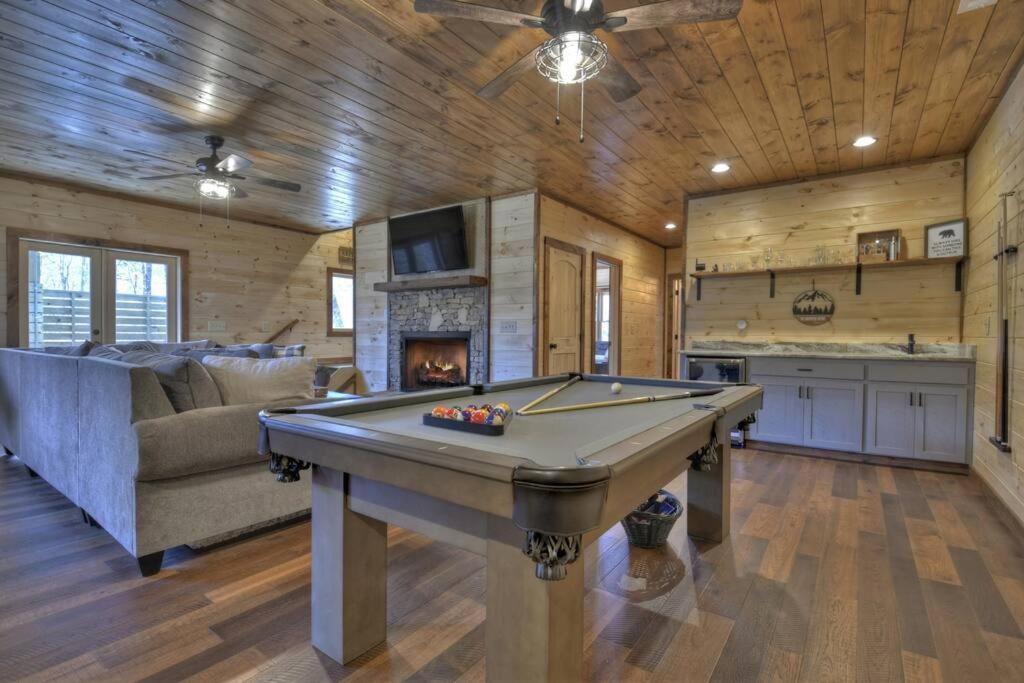 Vila Rosewood Retreat - Hot Tub Fire Pit Pool Table Blue Ridge Exteriér fotografie